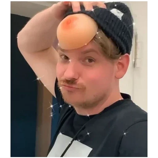 👀 Стикер «Eskimo Callboy» для Telegram