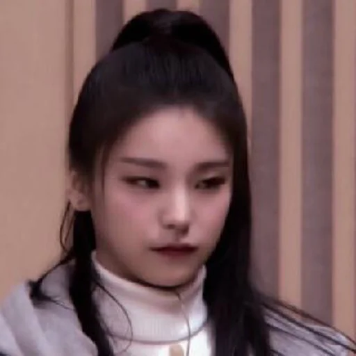 💫 Стикер «HWANG YE JI» для Telegram