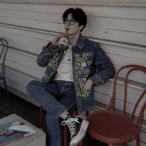 Стикерпак SUHO EXO для Telegram — скачать