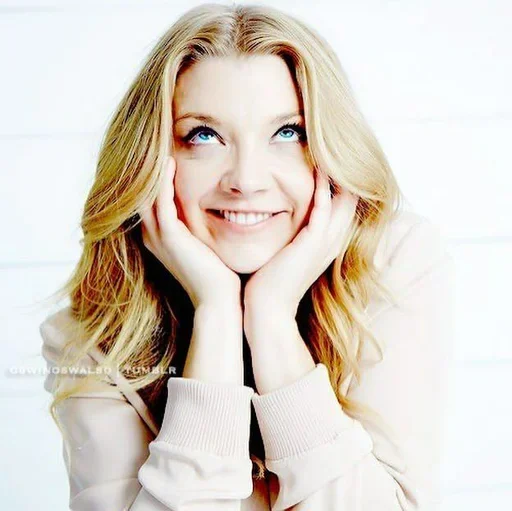 😍 Стикер «Natalie Dormer» для Telegram