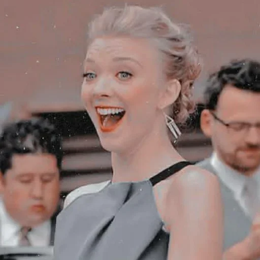 😂 Стикер «Natalie Dormer» для Telegram