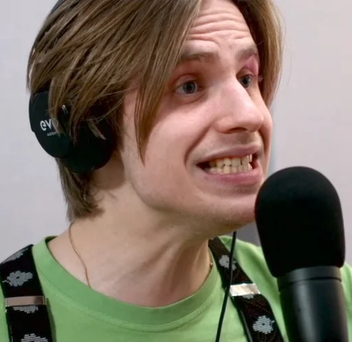 😬 Стикер «артур сложный никнейм» для Telegram