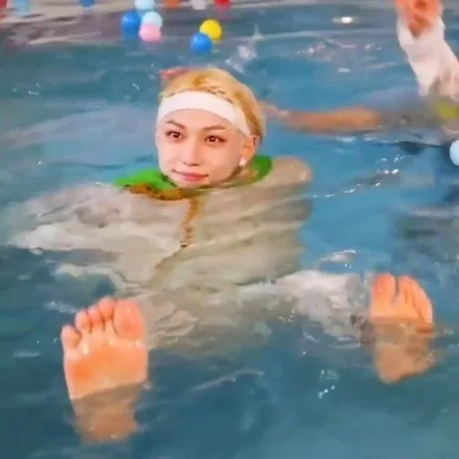 🛁 Стикер «Stray Kids SKZ СКЗ» для Telegram