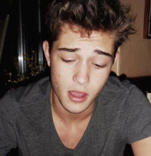😌 Стикер «Francisco Lachowski» для Telegram