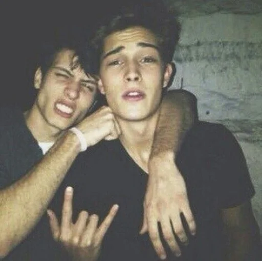 🤟 Стикер «Francisco Lachowski» для Telegram