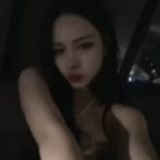 🧛‍♀️ Эмодзи «Girls» для Telegram