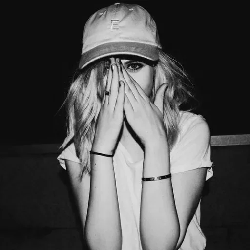 👸 Стикер «Faces» для Telegram