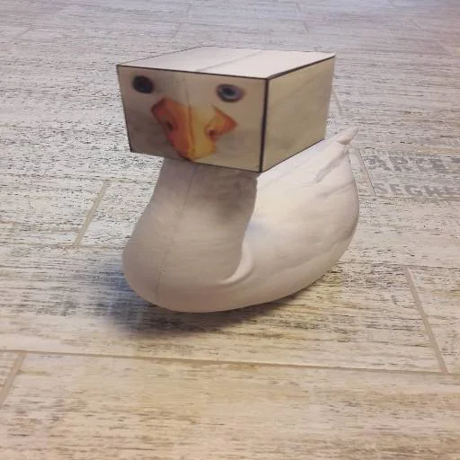 ◻️ Стикер «Goose BLOPTOP» для Telegram