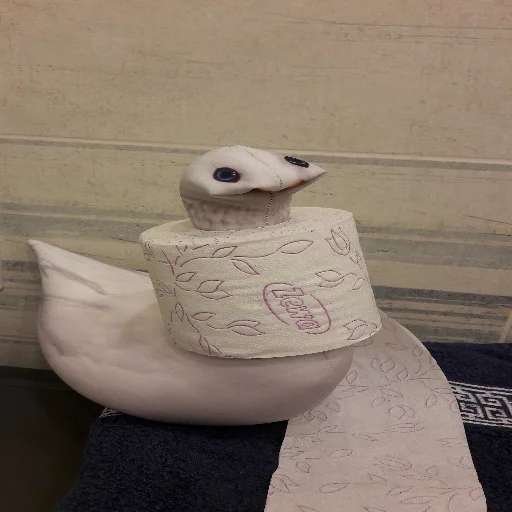 🧻 Стикер «Goose BLOPTOP» для Telegram
