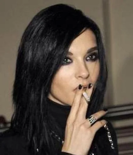 🚬 Стикер «tokiohotel» для Telegram
