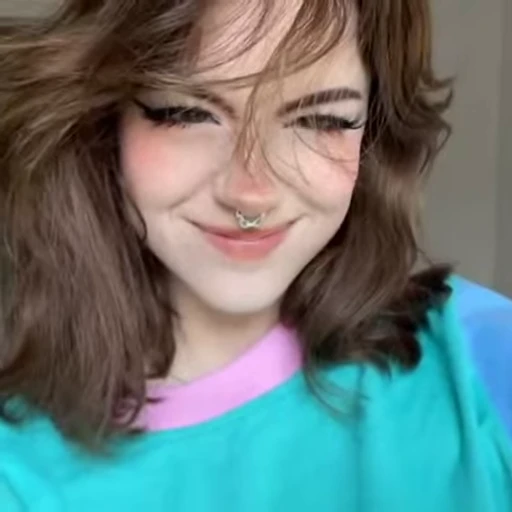 💗 Стикер «Hannah» для Telegram