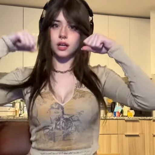 😷 Стикер «Hannah Owo» для Telegram