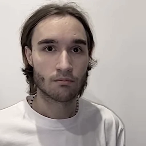 👂 Стикер «Движухи» для Telegram