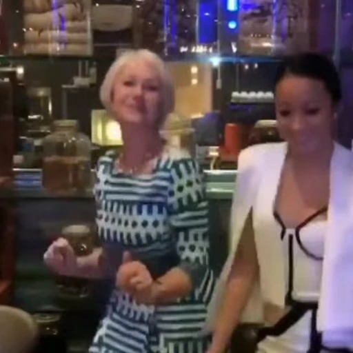 🐒 Стикер «Helen Mirren» для Telegram
