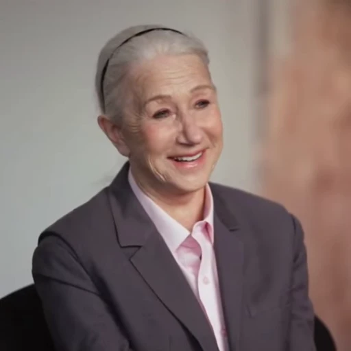 😂 Стикер «Helen Mirren» для Telegram