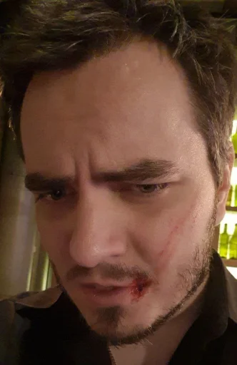😒 Стикер «Maddyson» для Telegram