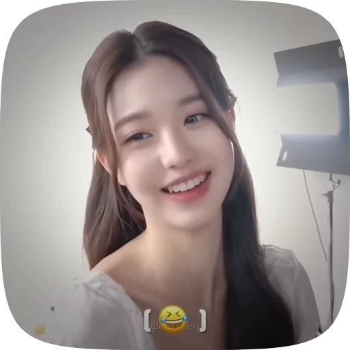 🌟 Стикер «Jang Wonyoung» для Telegram