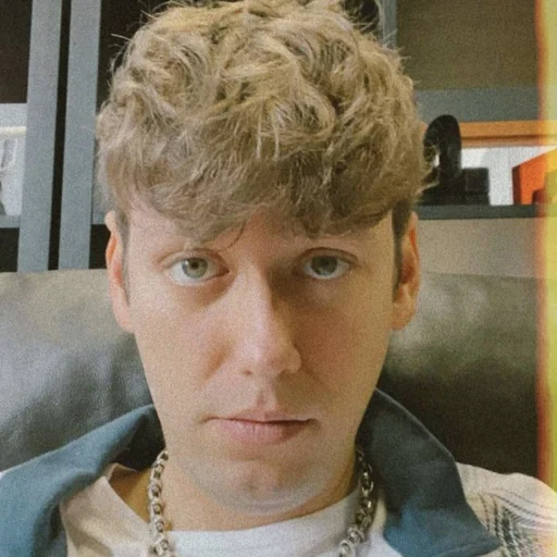 🥺 Стикер «толпа дебилов (Импровизаторы)» для Telegram