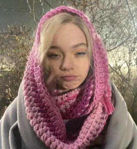 😗 Стикер «ИндиЮшка» для Telegram
