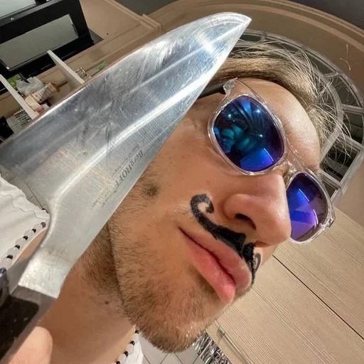 🔪 Стикер «koresh» для Telegram