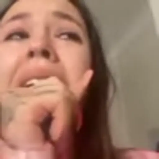 😭 Эмодзи «Instasamka» для Telegram