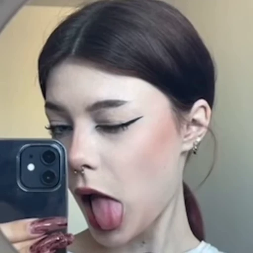 🤪 Стикер «иришка» для Telegram