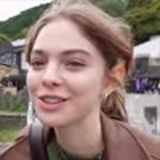 🤩 Эмодзи «Isabel Myers» для Telegram