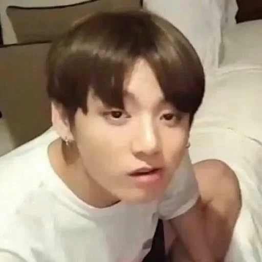 😬 Стикер «пуленепробиваемые мальчики (bts)» для Telegram