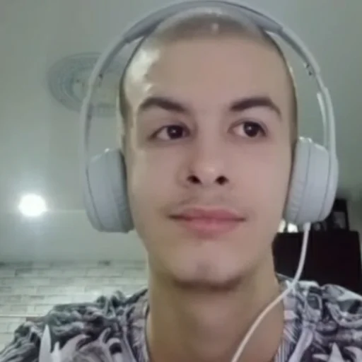 🙂 Стикер «Иван Легенда Мира» для Telegram