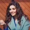 🤩 Эмодзи «Эрчел из сериала Постучись в мою дверь» для Telegram