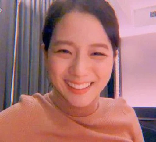 🩰 Стикер «kim jisoo» для Telegram