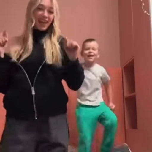 🕺 Стикер «юля» для Telegram