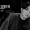 🎬 Эмодзи «🎬 Jungkook - BTS» для Telegram