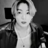 🎬 Эмодзи «🎬 Jungkook - BTS» для Telegram