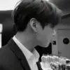 🎬 Эмодзи «🎬 Jungkook - BTS» для Telegram