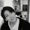 🎬 Эмодзи «🎬 Jungkook - BTS» для Telegram