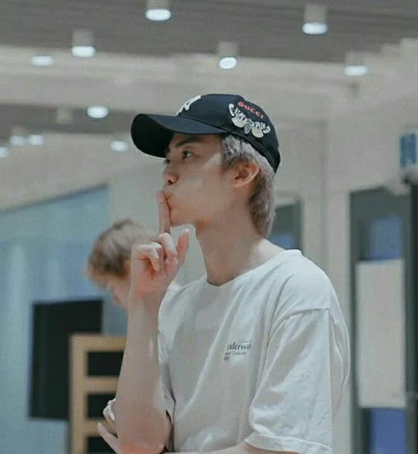 🤧 Стикер «acen the explorer» для Telegram