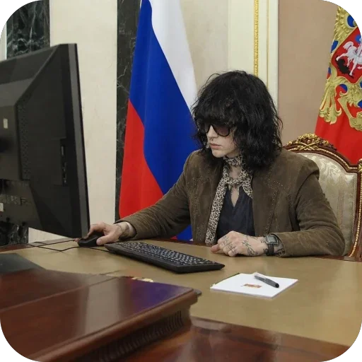 🫥 Стикер «Kai Angel VS» для Telegram
