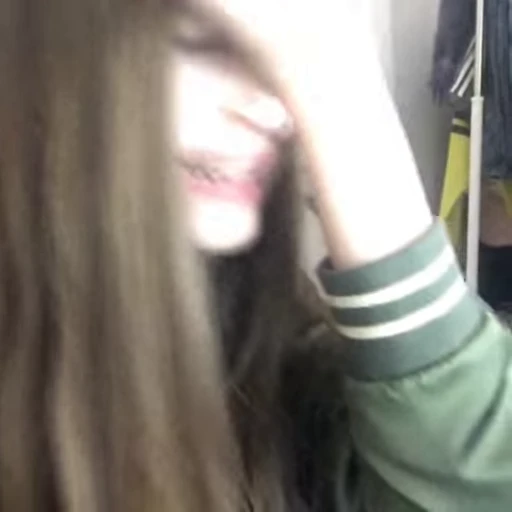 😭 Стикер «карина стримерша» для Telegram