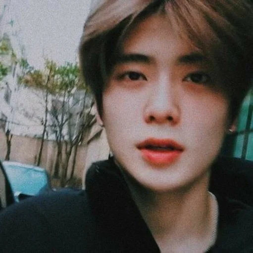 🚬 Стикер «bara ganteng» для Telegram