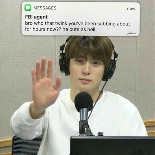 🚬 Стикер «bara ganteng» для Telegram