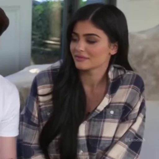 😐 Стикер «Kylie Jenner» для Telegram