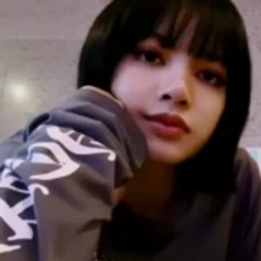 😐 Стикер «Lalisa» для Telegram