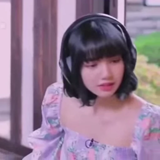 😐 Стикер «Lalisa» для Telegram