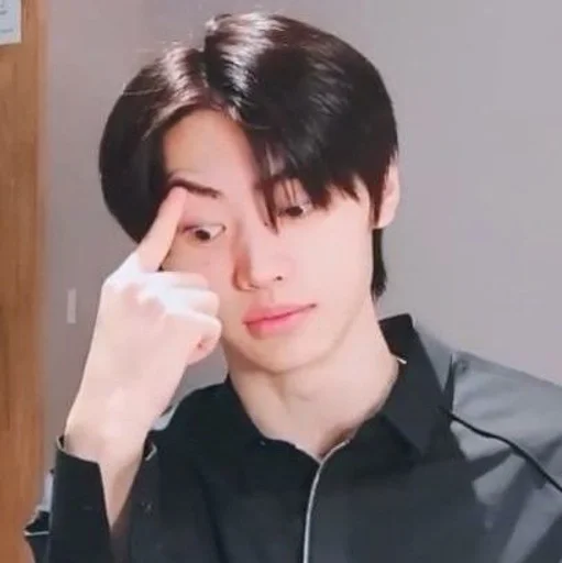 🤨 Стикер «Up10tion» для Telegram