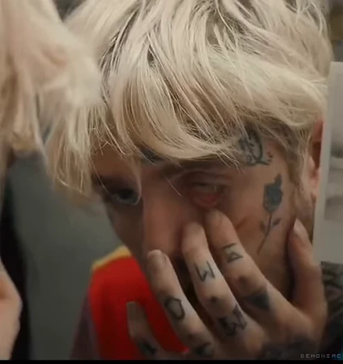 🙁 Стикер «Lil PEEP Videostickers» для Telegram