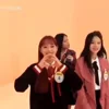 🫶 Эмодзи «Loona My Girl» для Telegram
