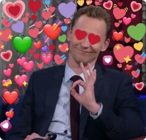 😚 Стикер «lovely marvel heroes» для Telegram