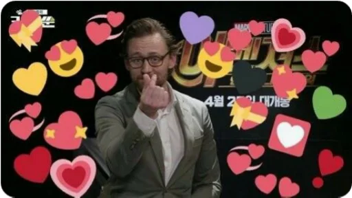 😗 Стикер «lovely marvel heroes» для Telegram