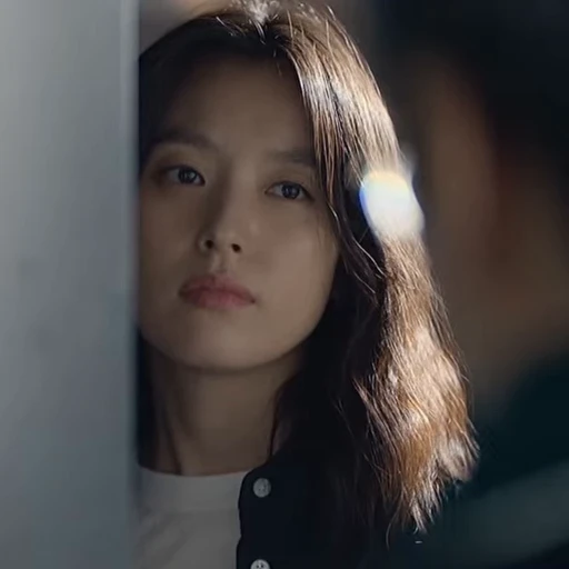 🍀 Стикер «Yoon Sae Bom» для Telegram